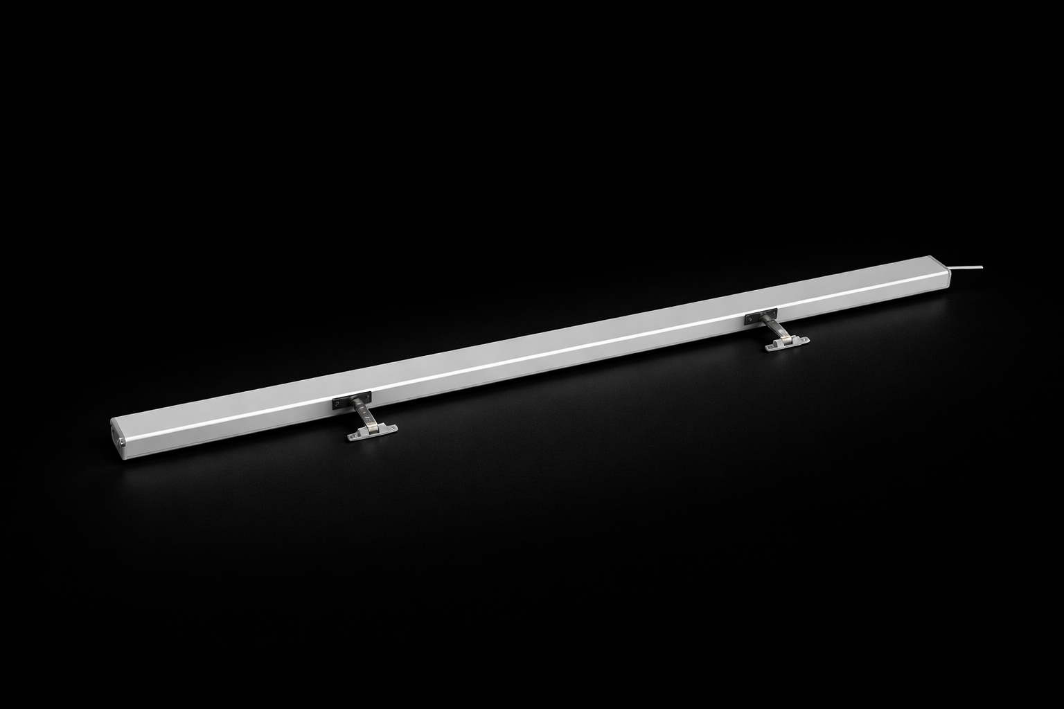 UCS Twin Quasar dual-chain actuator with 600N thrust